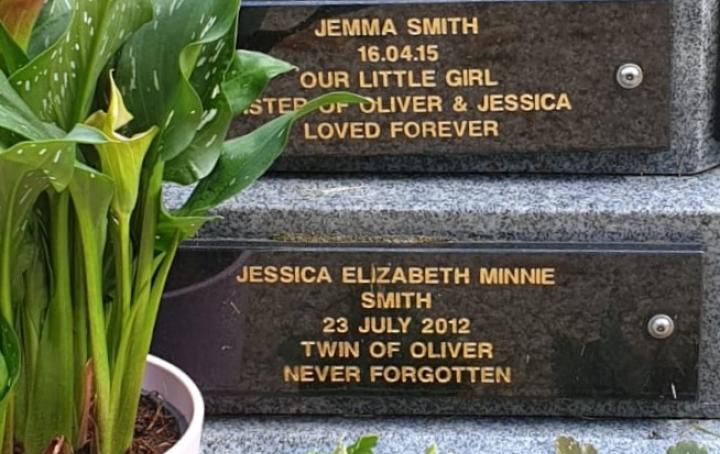 Anna's Daughters Memorial